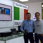 Francesco Pezzuoli (a sinistra) e Dario Corona al Global Teacher Prize, Dubai, 2017